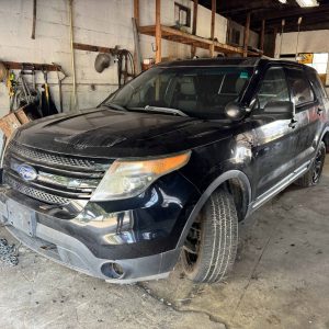 2014 Ford Explorer Black #2